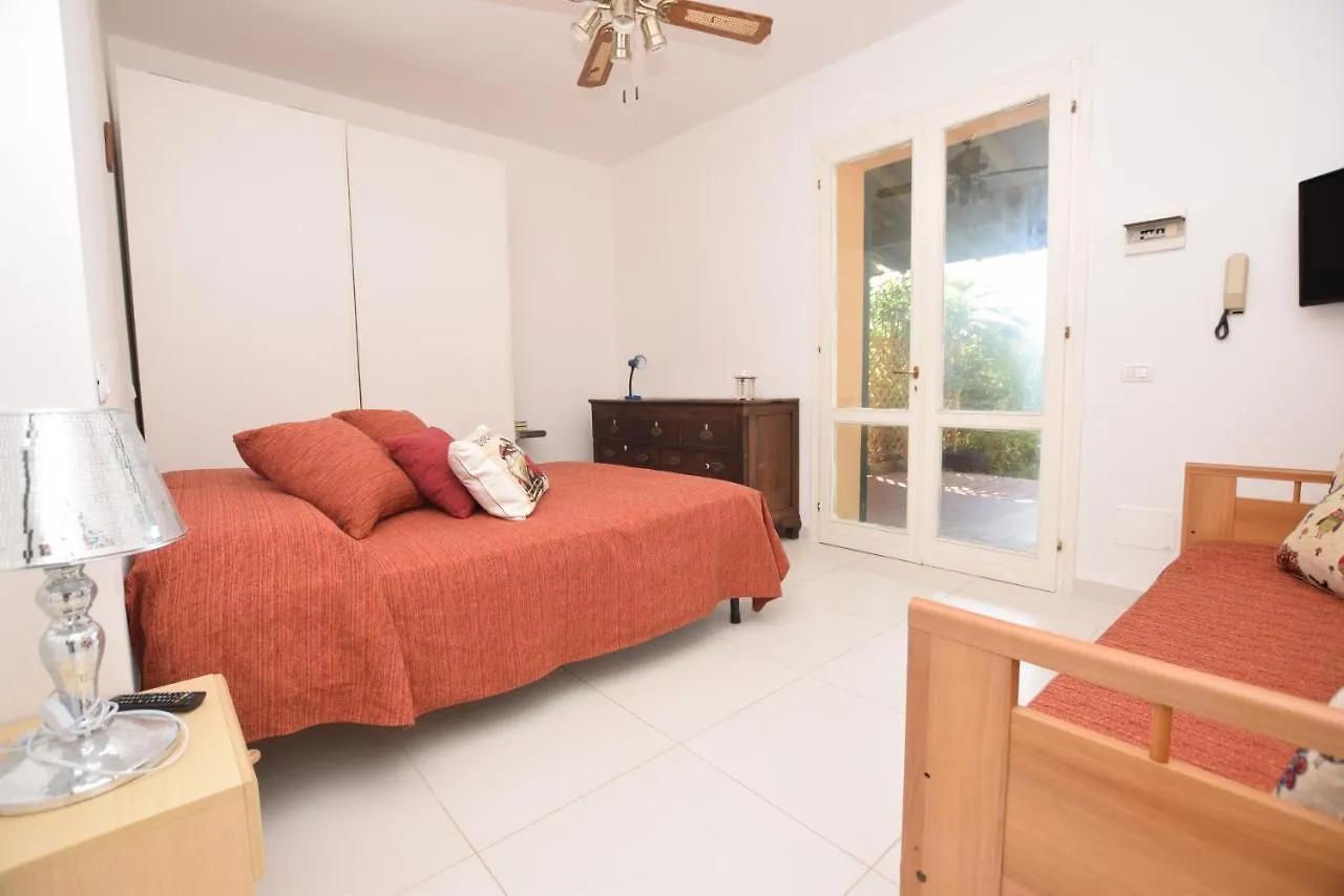 The Golden Bees Apartment Marina di Campo